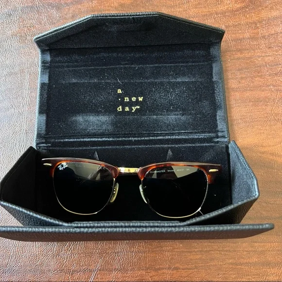 Ray-Ban - Clubmaster Sunglasses - Picture 4 of 14